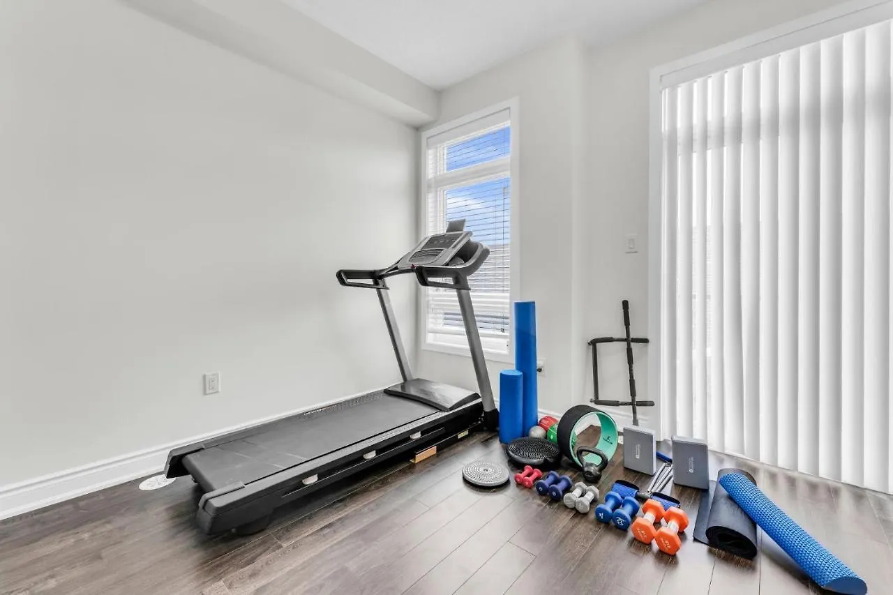 Home Away From Home - Remote Office - Vacation Stay Vaughan