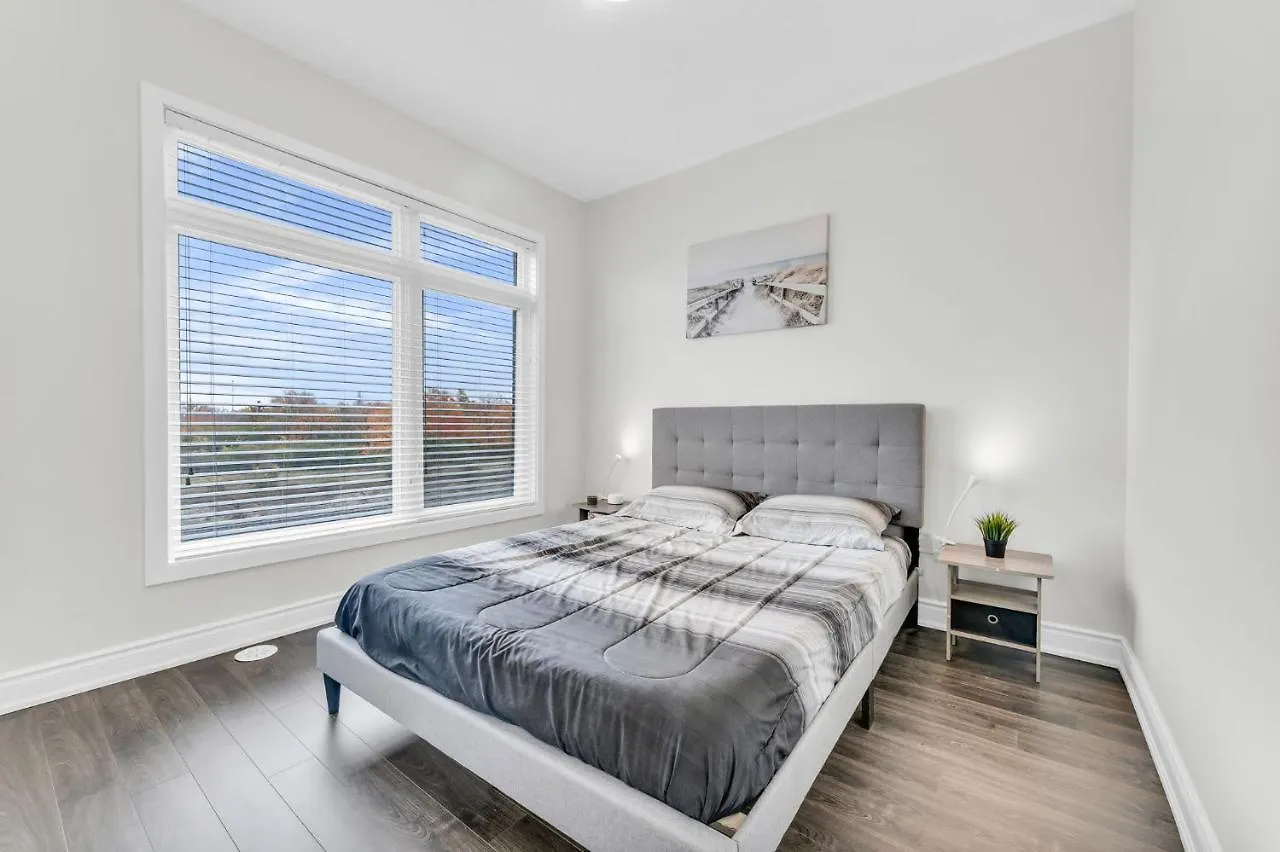 Apartment Home Away From Home - Remote Office - Vacation Stay Vaughan Canada
