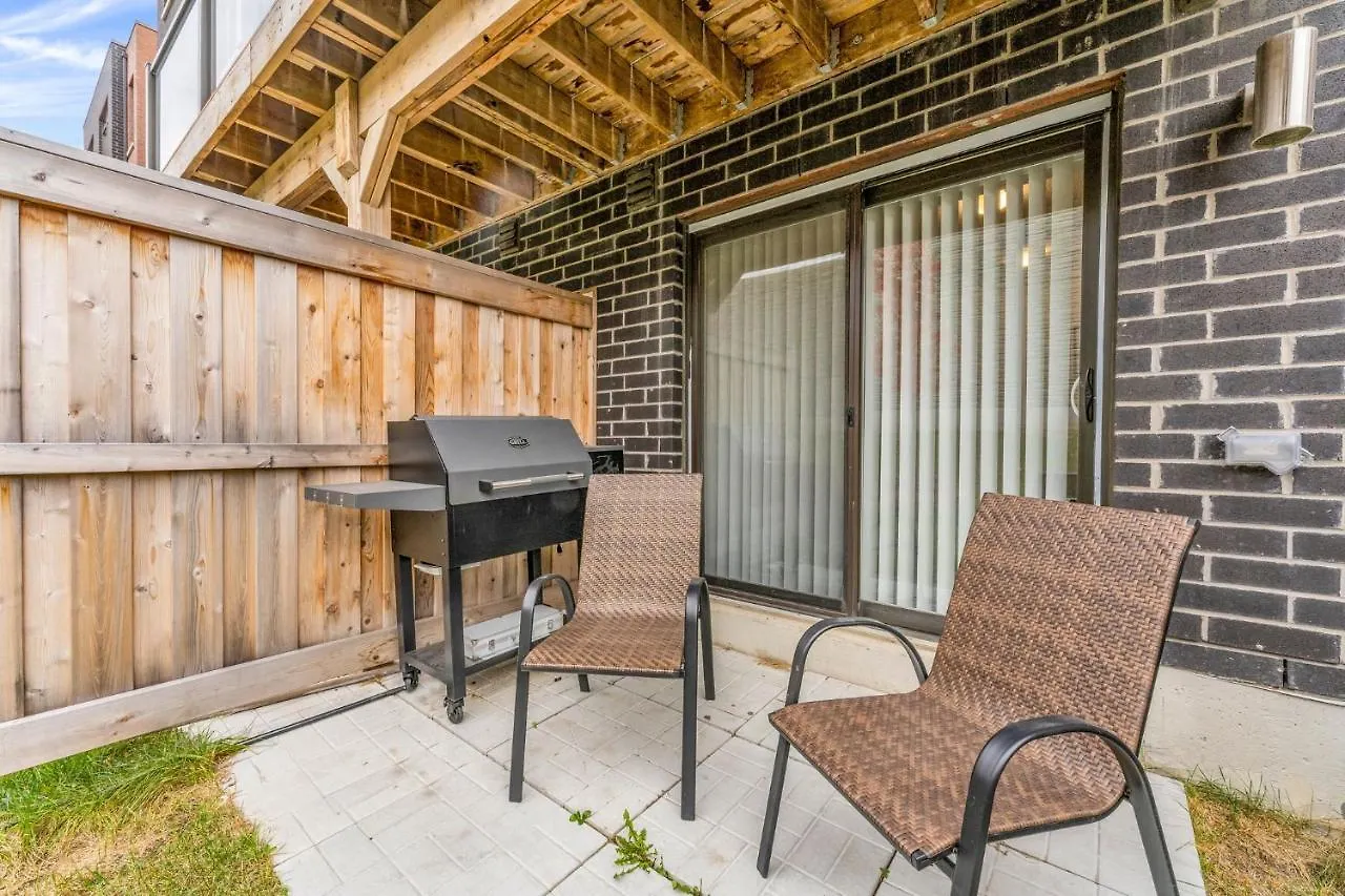 Home Away From Home - Remote Office - Vacation Stay Vaughan 0*,  Canada